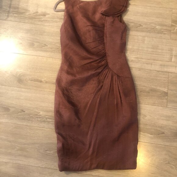 Elegant Adrianna Papell sheath dress. Size 4 - Picture 6 of 7